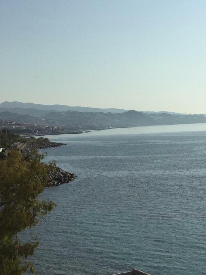 Marina Capo Pino Villa Сан Ремо Екстериор снимка